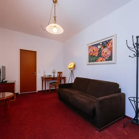 斯宜浦尔勒酒店 3* 朗根阿根