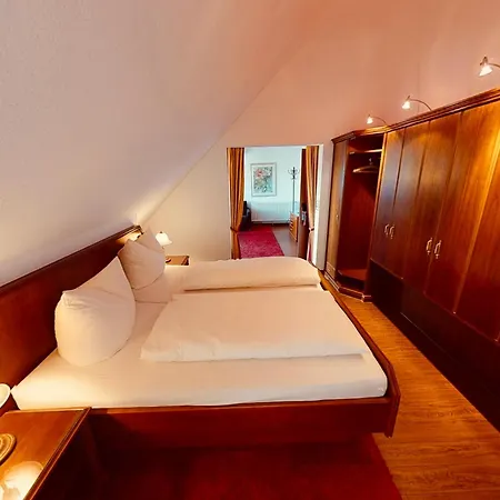 斯宜浦尔勒酒店 酒店